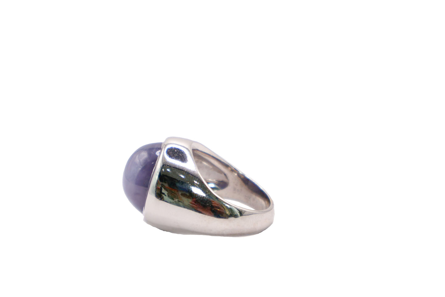 18kt White Gold Sapphire Ring
