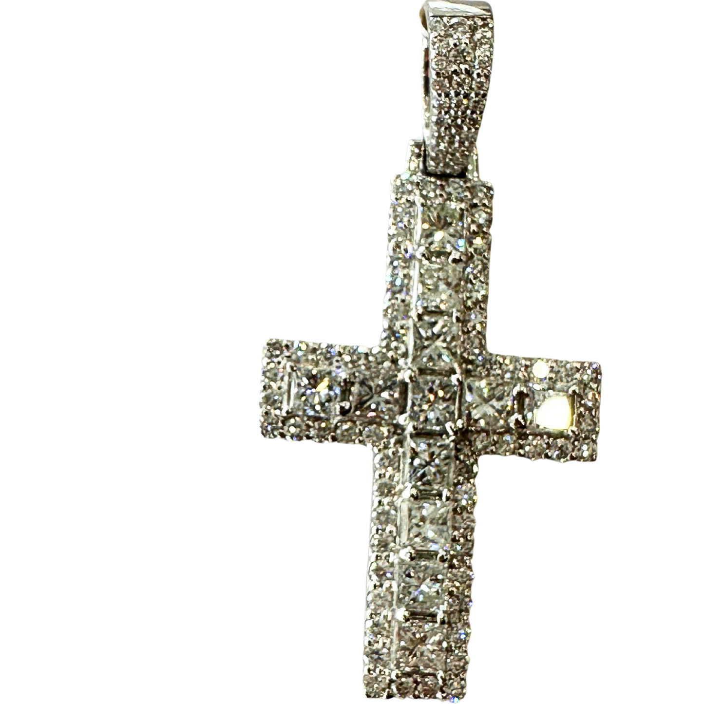 Maddaloni M18K Cross Light Grey Pendants