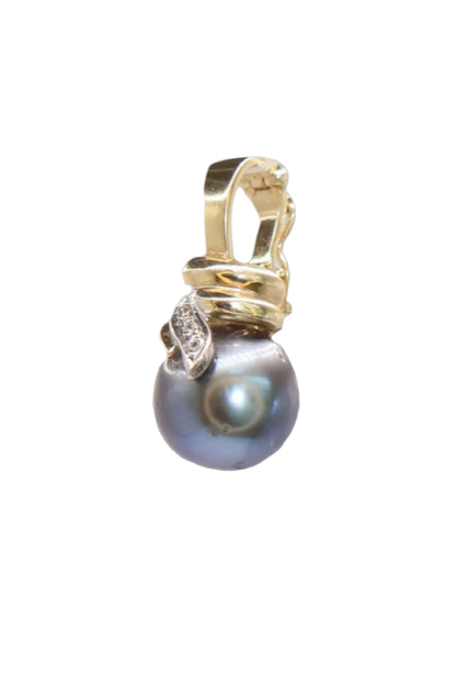 Tahitian Black Pearl Pendant in 14kt Gold