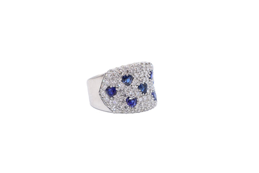 Heart-Shaped Sapphire & Diamond Ring in 18kt White Gold