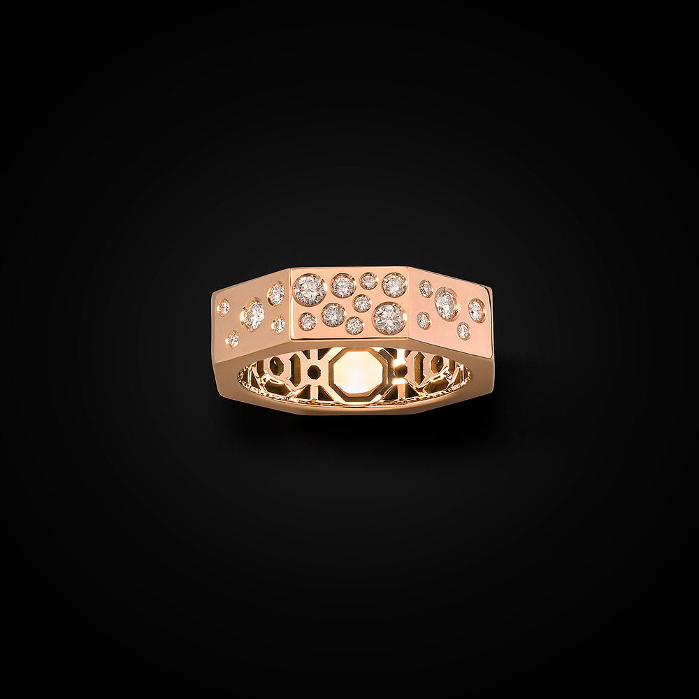 Baraka Ottagono Ring with cascade of diamonds, size L