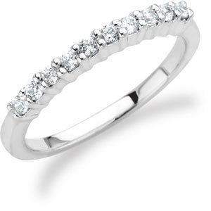 14K White 1/4 CTW Diamond Band