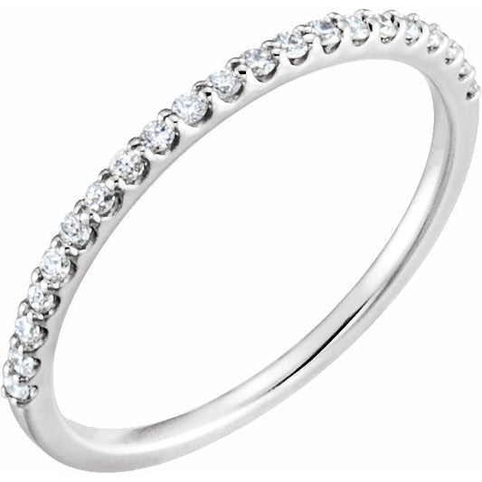 14K White 1/5 CTW Diamond Band