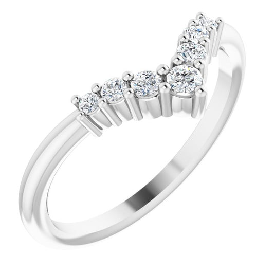 14K White Diamond Graduated V Ring